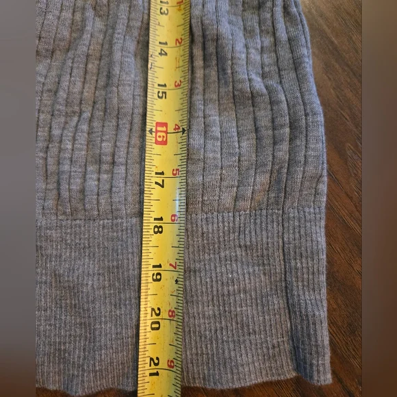Banana Republic Gray Small Merino Wool Ribbed Cardigan - Picture 8 of 9